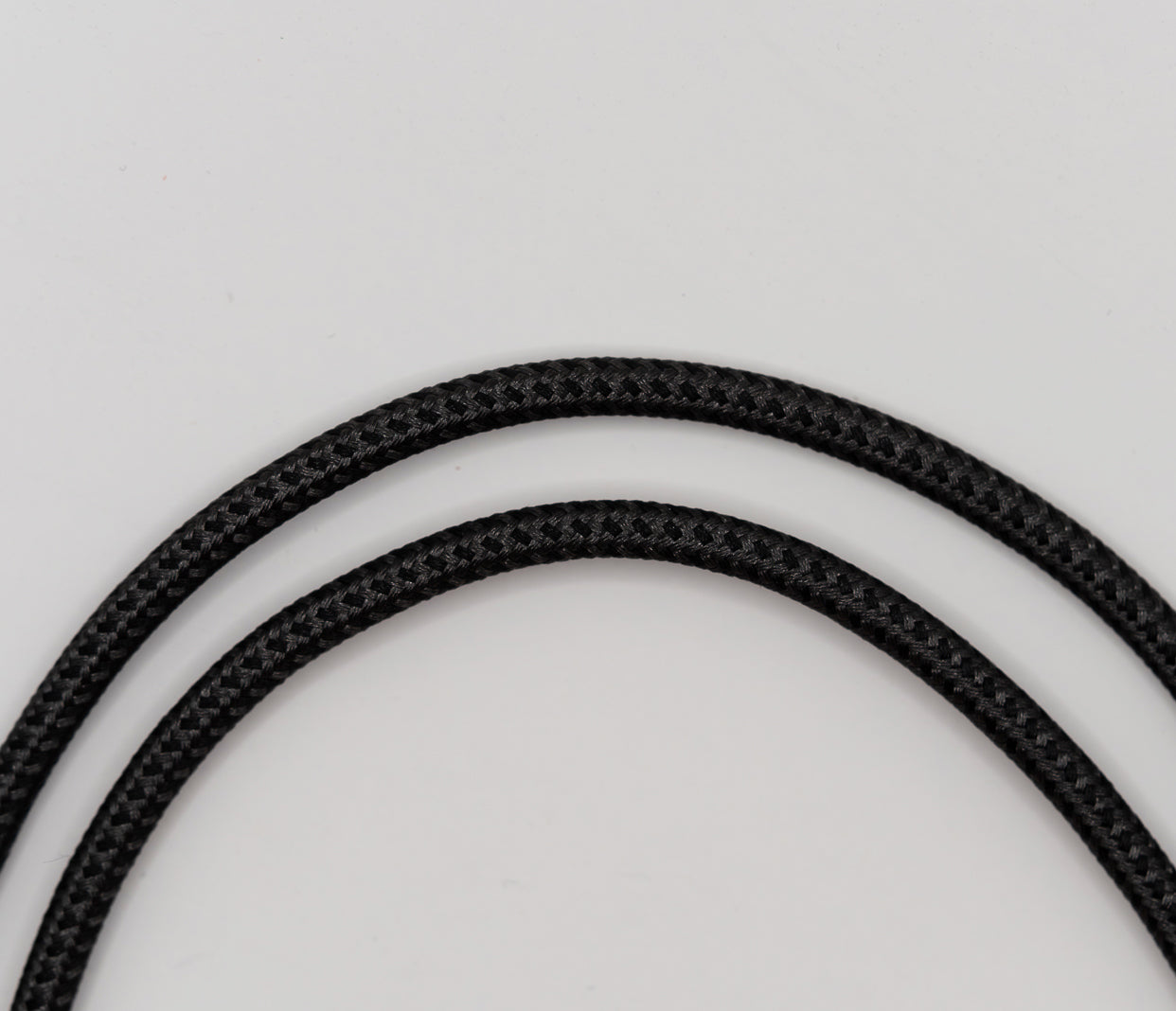 cablu usb de calitate, rezistent si durabil