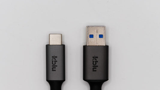 USB-A vs USB-C: Care e diferența și de care ai nevoie?