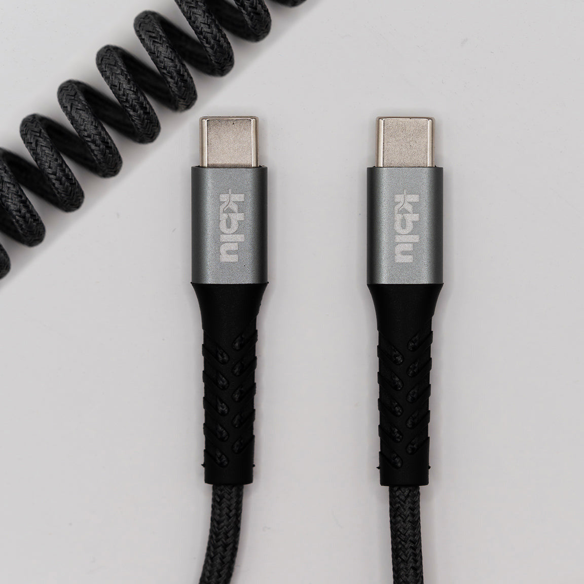 Cablu spiralat USB-C la USB-C KBLU Loop pentru încărcare rapidă 60W